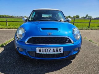 /photos/13315/b869e5dc-20e5-4193-5e60-c04b696a7153_i320x240.jpg